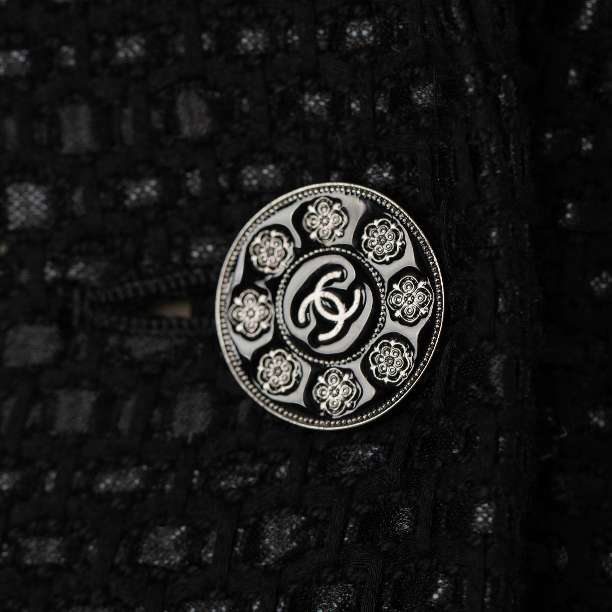 Blazer Chanel in tweed nero con un solo bottone 42 FR in vendita 6