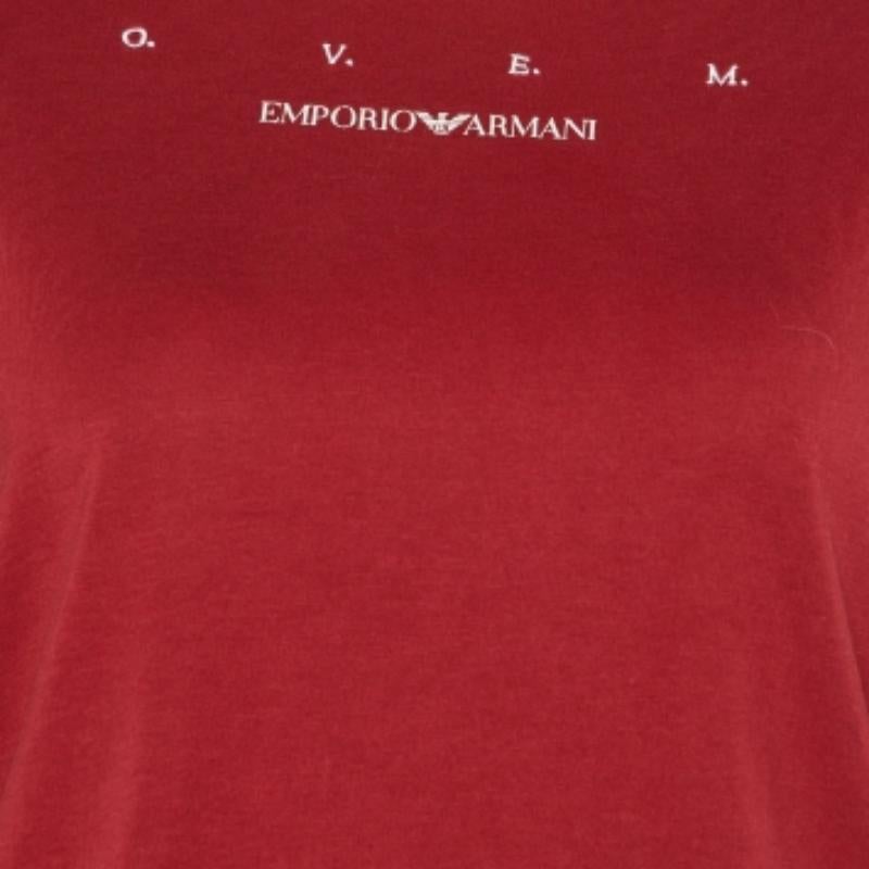 Perfecta para salidas informales o recados, esta camiseta es la mejor prenda con la que sentirse cómodo y elegante. Luce un tono llamativo y un corte relajado.