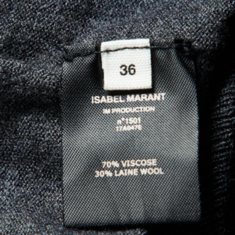 Cette robe d'Isabel Marant Etoile se caractérise par une confection magistrale et un attrait intemporel. Présenté en gris, il n'est que pur charme et constitue un must-have.