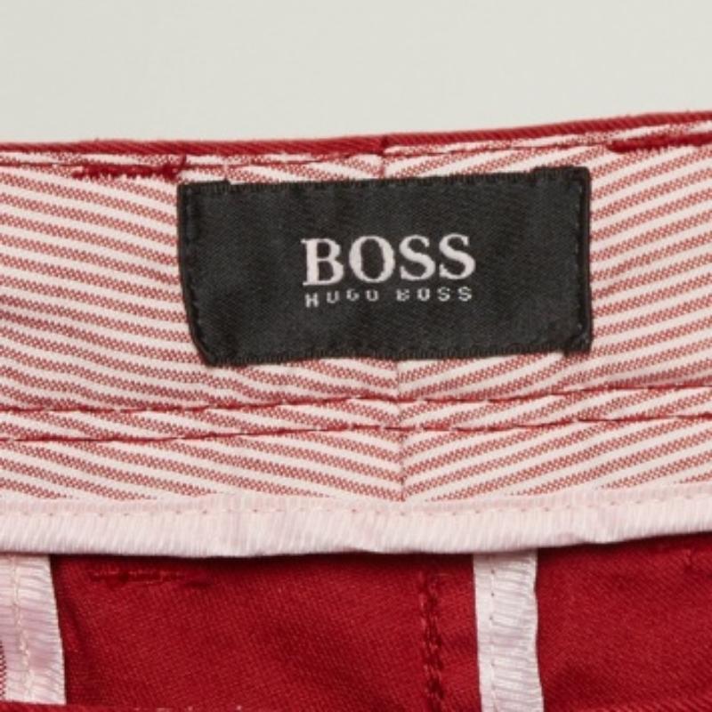 Boss By Hugo Boss Pantalón Regular de Algodón Rojo L en Bueno estado para la venta en Dubai, Al Qouz 2