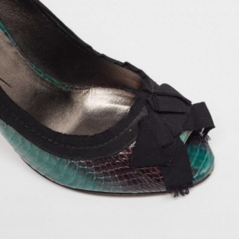 Lanvin Green/Black Python Bow Peep Toe Pumps Size 39.5 en vente 2