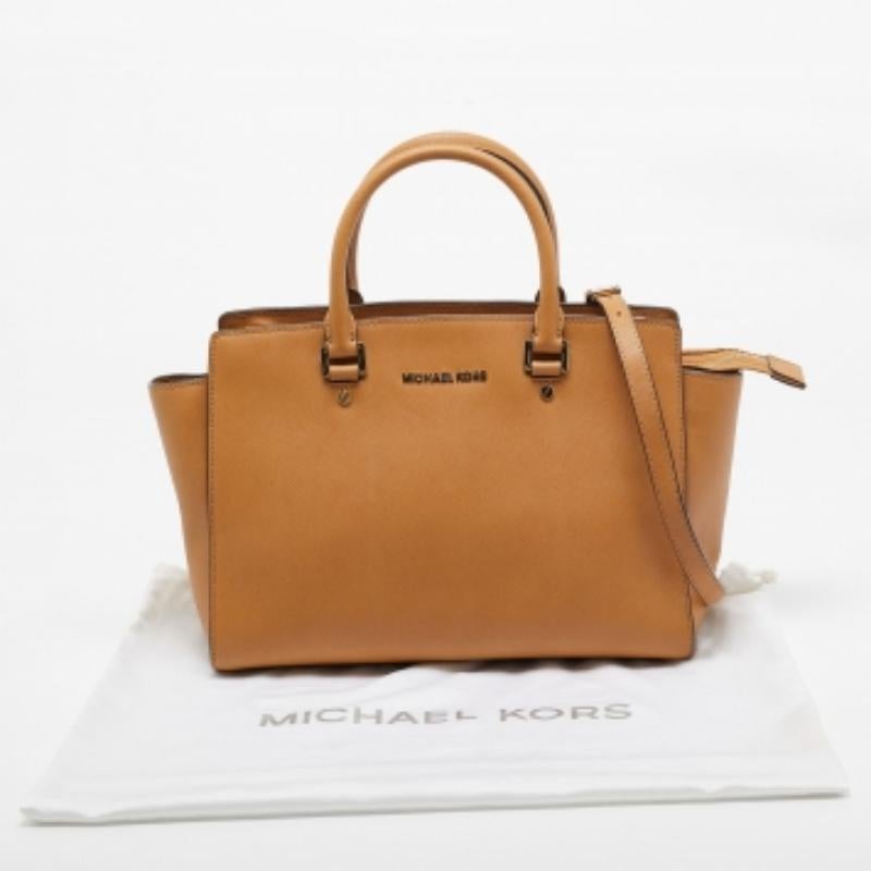 MICHAEL Michael Kors Beige große Selma-Tasche aus Leder Damen im Angebot