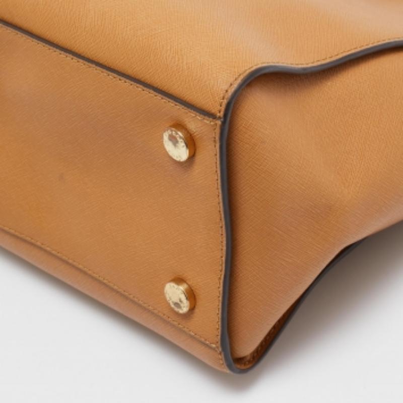 MICHAEL Michael Kors Beige große Selma-Tasche aus Leder im Angebot 5