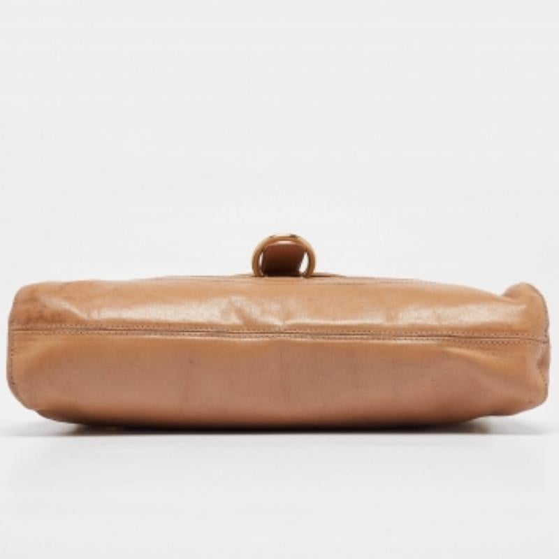 Furla Hobo en daim beige, autruche embossée et boucle en cuir en vente 2