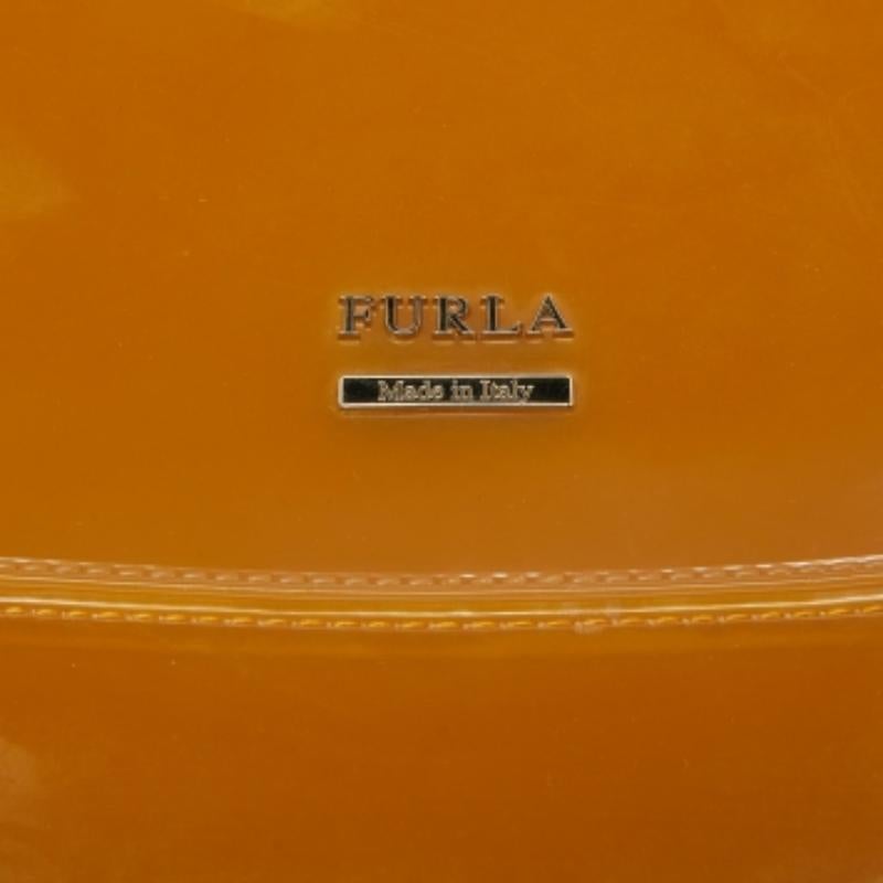 Furla Mochila Caramelo Goma Amarillo en Bueno estado para la venta en Dubai, Al Qouz 2