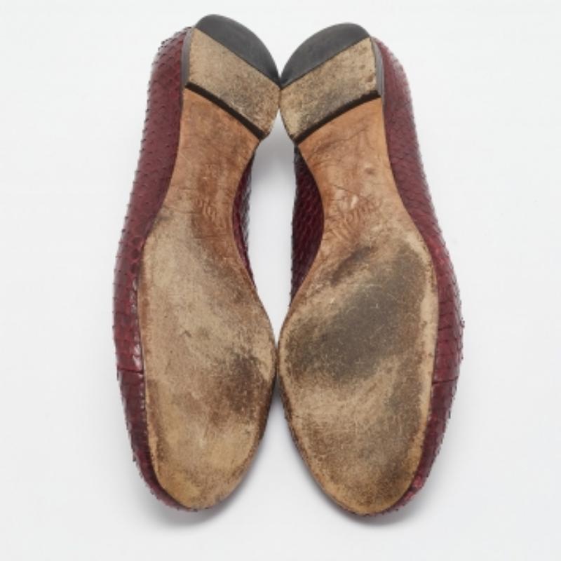 Marron Chloe Burgundy Python Leather Lauren Scallop Ballet Flats Size 38 en vente