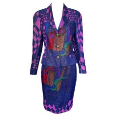 Conjunto de falda y chaqueta «VERSUS» de Gianni Versace, de los años 90, con estampado abstracto morado y lurex