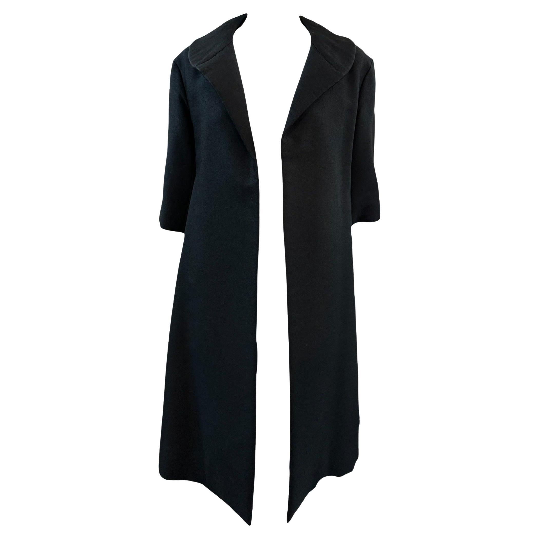 What is a house coat?