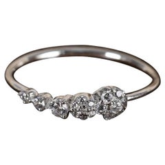 Moissanit-Verlobungsring 925 Sterlingsilber Einzigartiger Verlobungsring für sie. Moissanit-Verlobungsring 925 Sterlingsilber Einzigartiger Verlobungsring für sie.