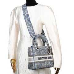 Borsa Lady D media in tela Christian Dior con ricami in broccato