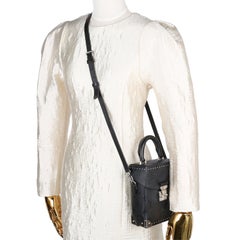 Louis Vuitton „Camera Box“ Umhängetasche in Schwarz