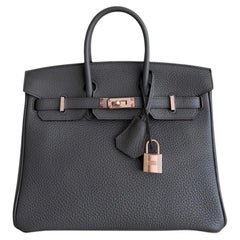 Sac Hermès Birkin 25 « Étain Gris », cuir Togo, ferrures rose doré – Modèle rare à poignées supérieures