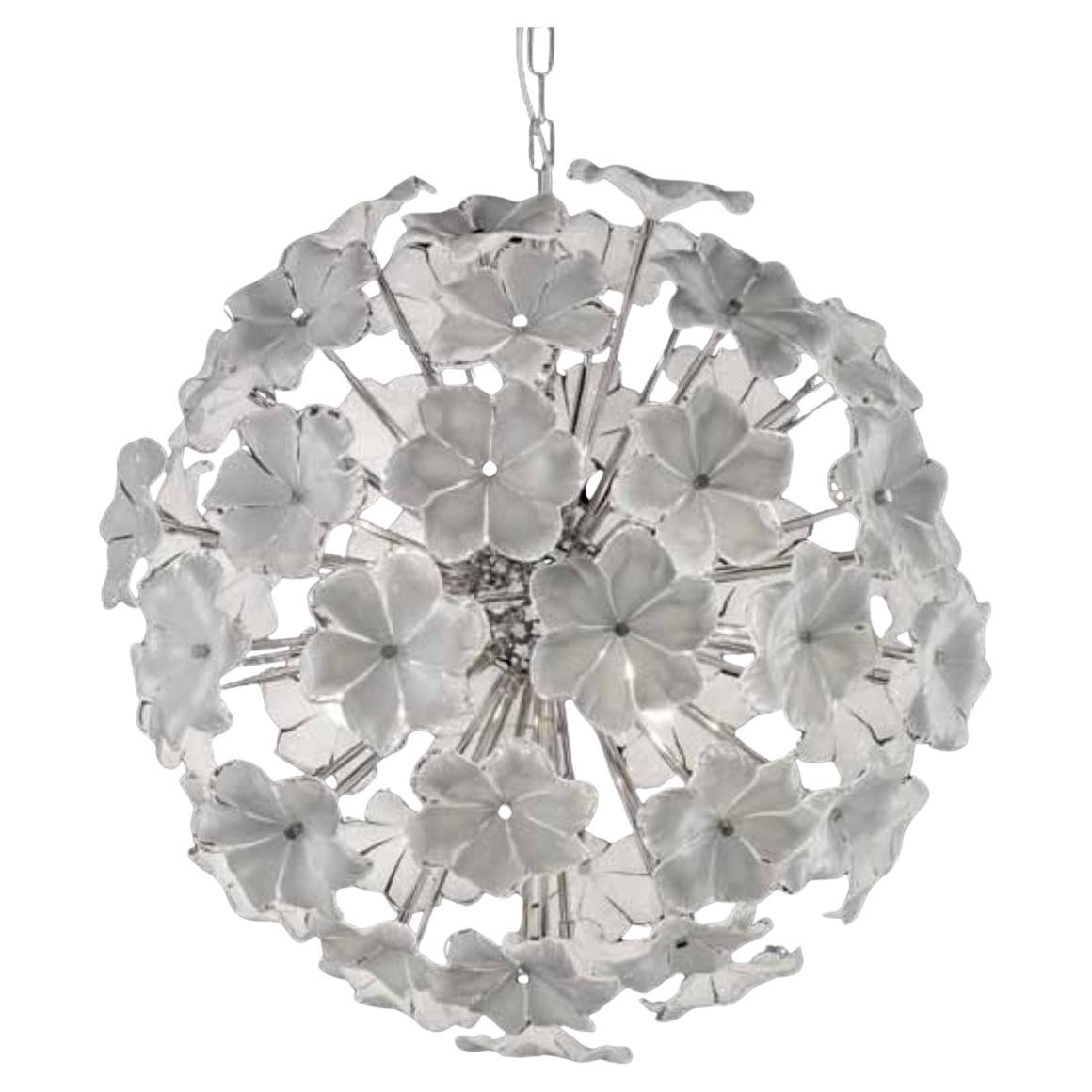 Weißer Lotus-Sputnik-Kronleuchter von Fabio Ltd im Angebot