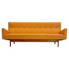 Jens Risom Modernes schwimmendes Sofa um 1962