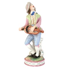Statuetta in biscuit "Musicista", porcellana dei fratelli Kornilov, seconda metà del XIX secolo.
