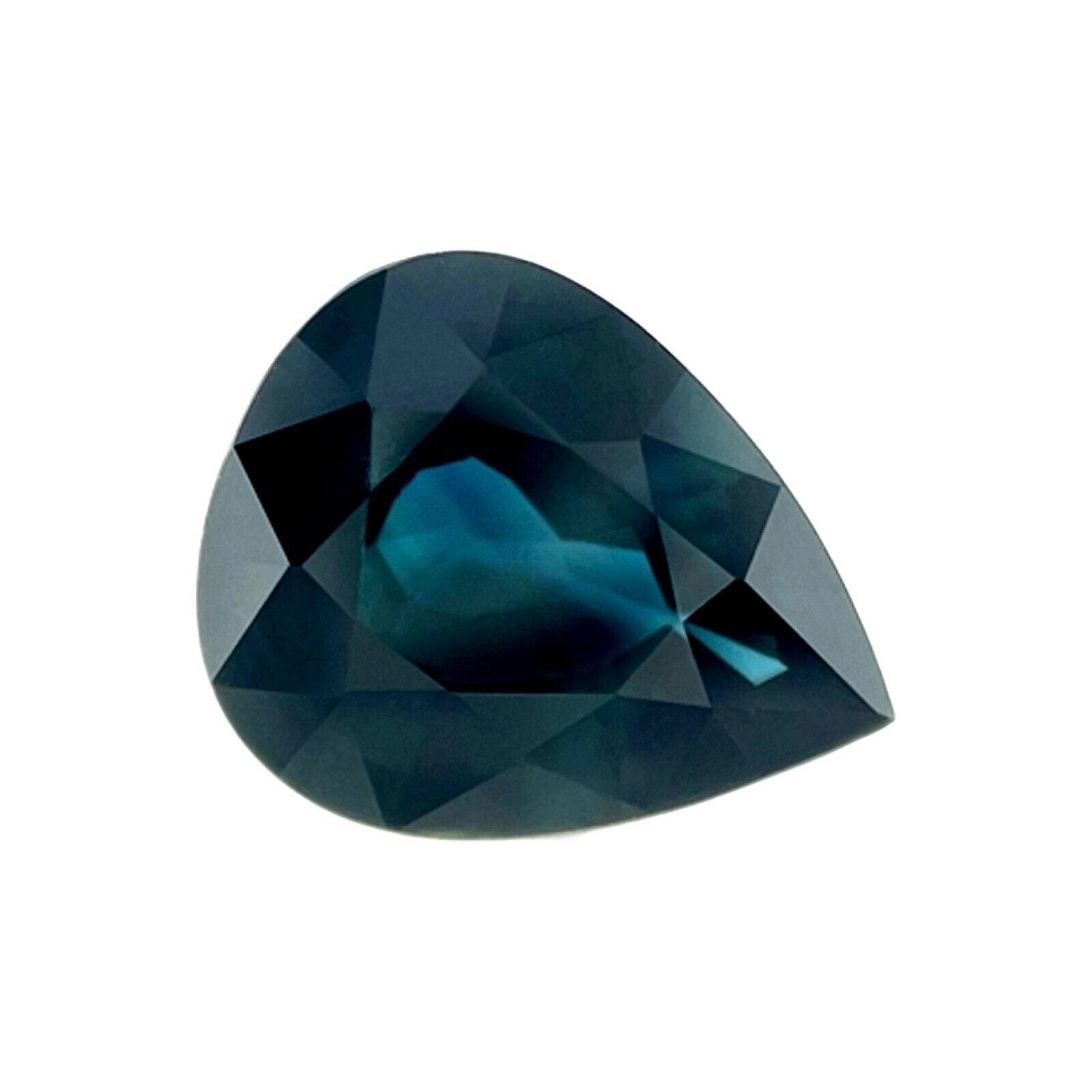 3.09ct Zafiro Tailandés Natural Corte Pera Gra Certificado Azul Teal Profundo 10.9x8.8mm

Zafiro azul turquesa natural certificado por la GRA Origen Tailandia Gema talla pera.
Zafiro de 3,09 quilates de un precioso color azul turquesa intenso y una