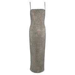 F/W 1997 Halston by Randolph Duke Laufsteg Silbernes, stark perlenbesetztes Trägerkleid