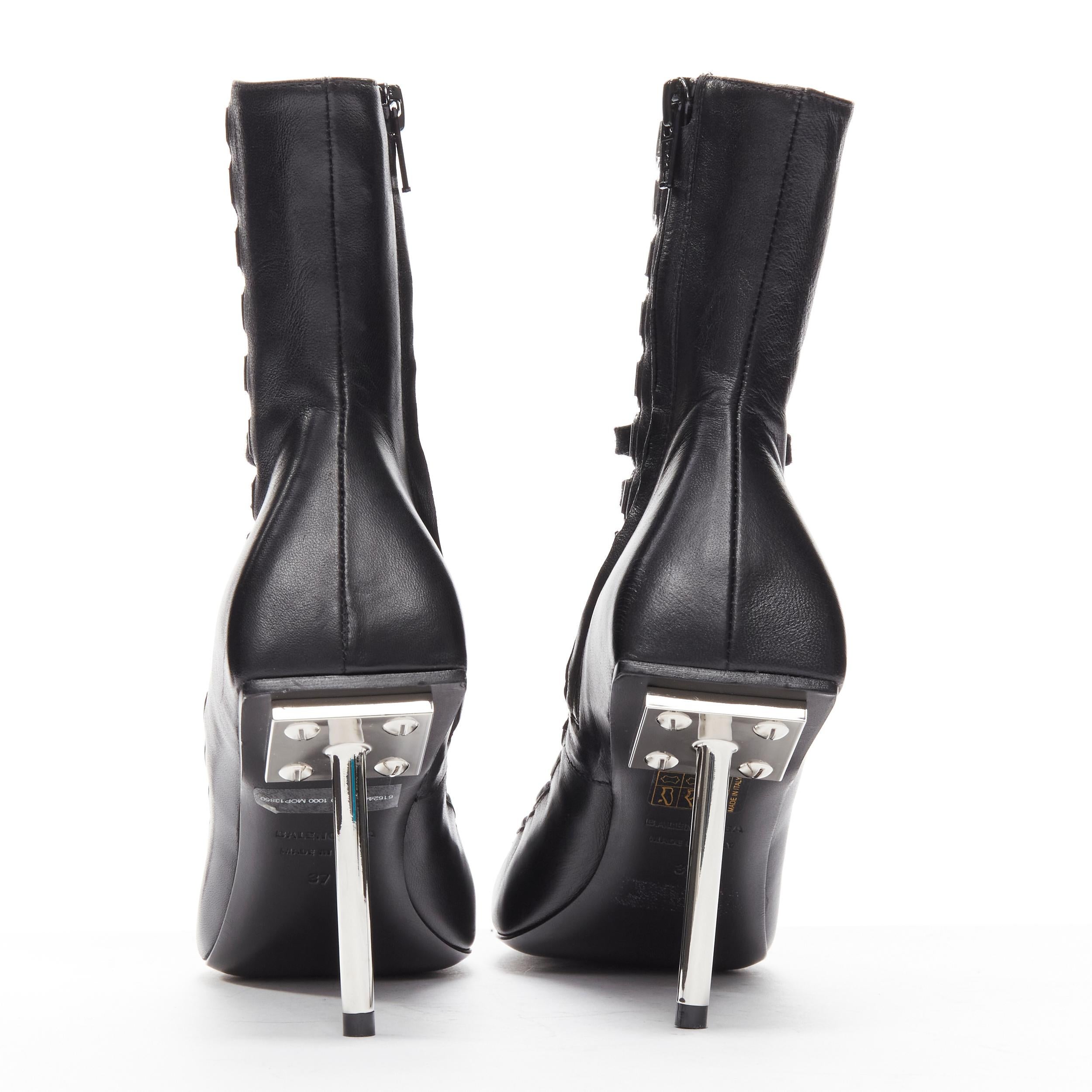 Donna Balenciaga Demna Runway Corset 80 in pelle nera con lacci in metallo argentato EU36 in vendita