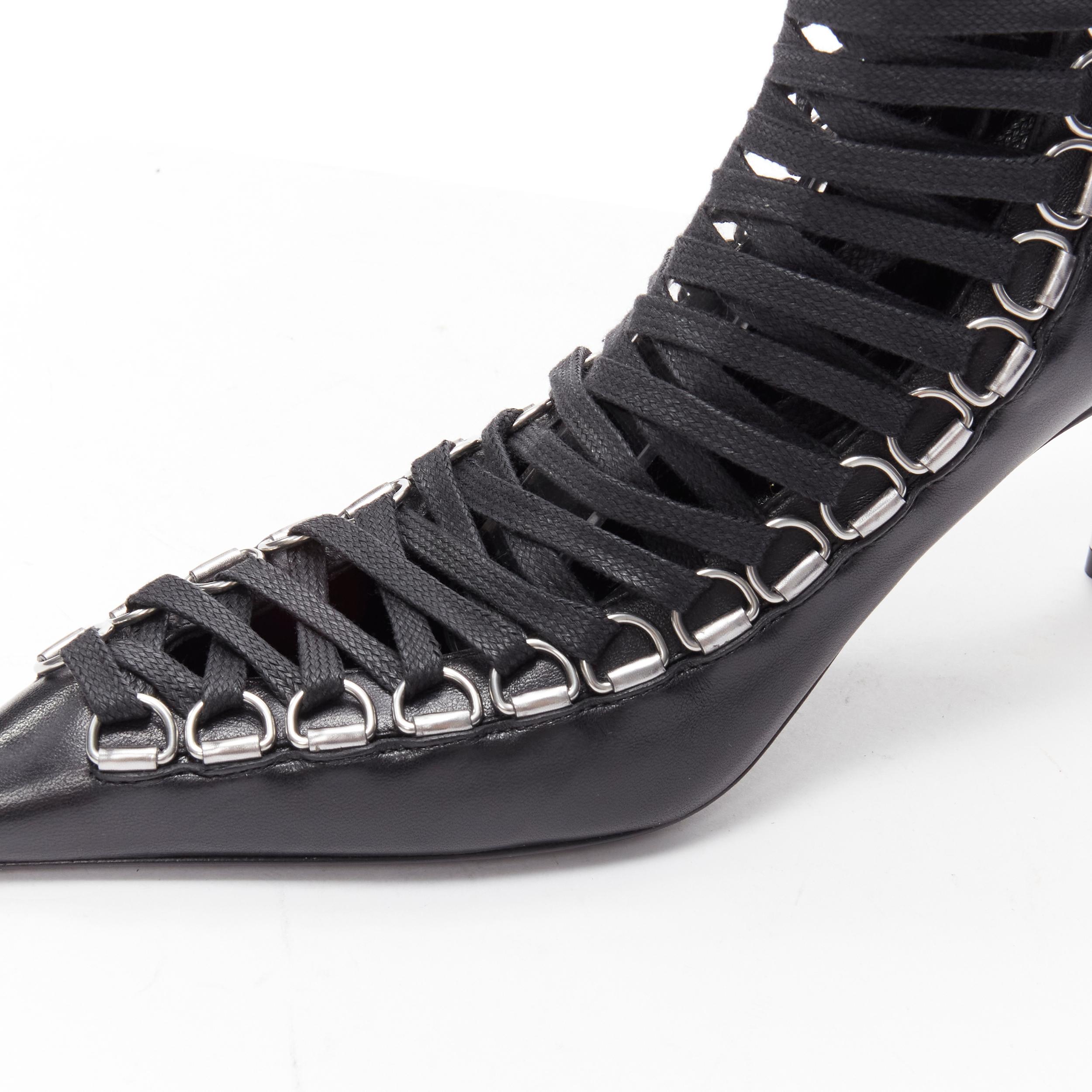 Balenciaga Demna Runway Corset 80 in pelle nera con lacci in metallo argentato EU36 in vendita 2