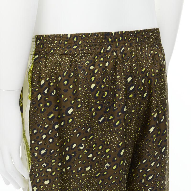 VERSACE Mosaico Barocco 2021 seda oro barroco leopardo pantalón relajado IT50 L en venta 4
