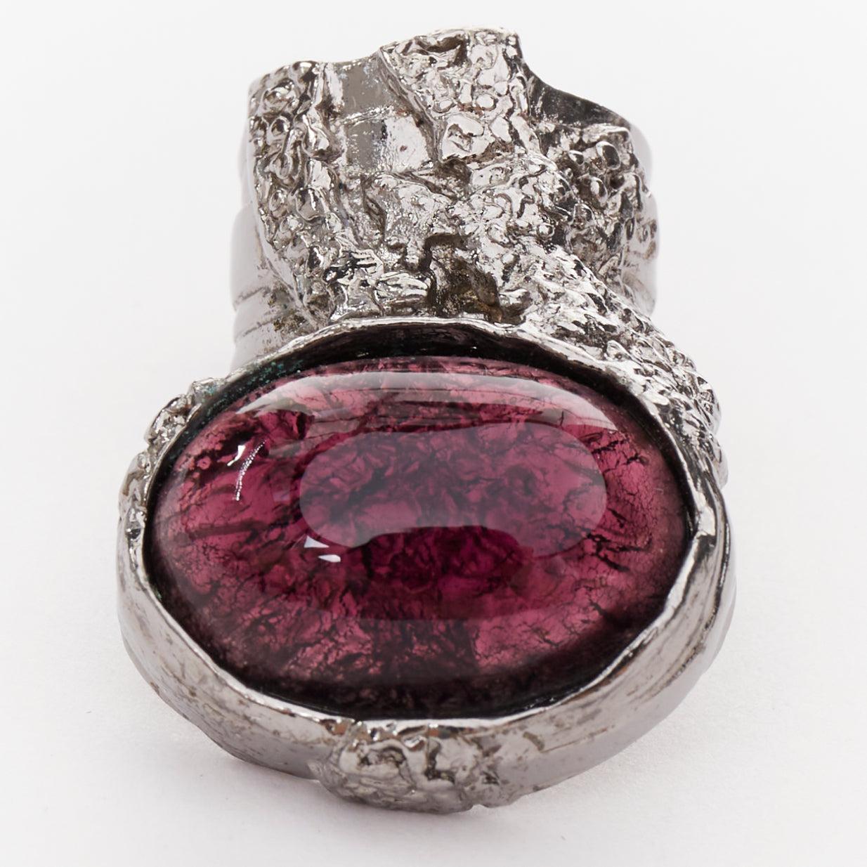 YVES SAINT LAURENT YSL Arty Anillo con cabujón de esmalte de amatista morado US7
Referencia: TGAS/E00867
Marca: Yves Saint Laurent
Model No: Arty
Material: Resina, Metal
Color: Plata, Rosa
Patrón: Sólido
Cierre: Slip On
Forro: Metal