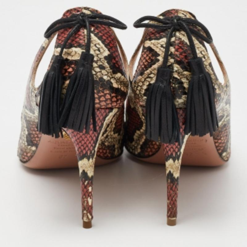 Aquazzura in pelle di pitone Forever Marilyn, con dettaglio nappe e punta a punta, taglia 37 in vendita 3