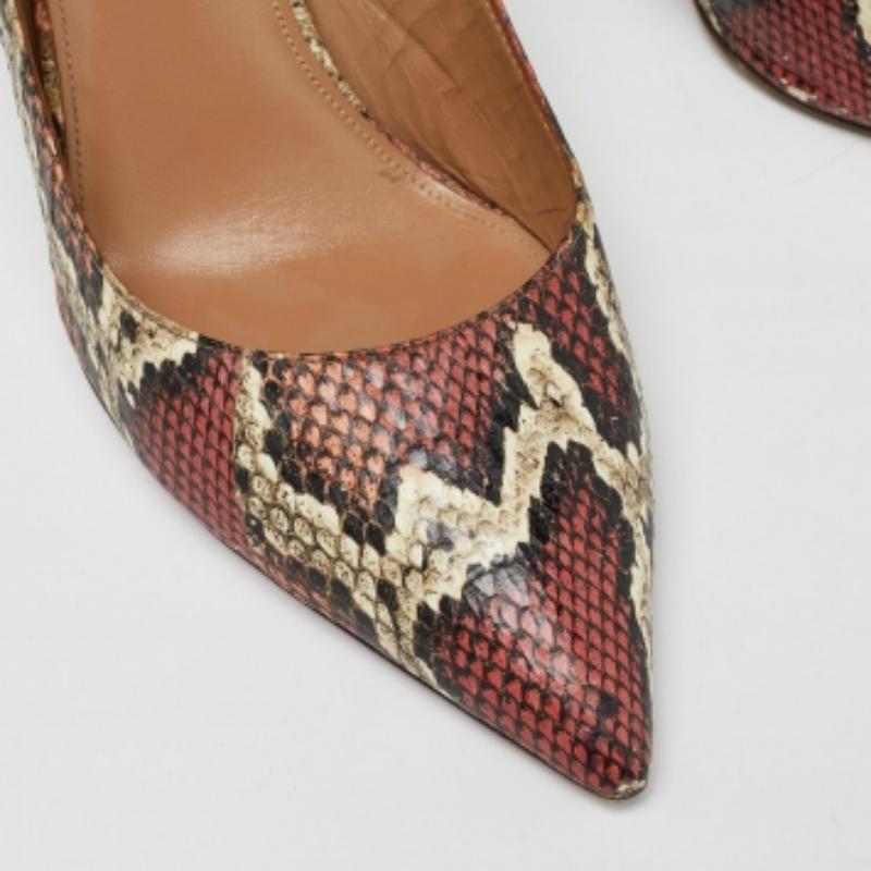 Aquazzura in pelle di pitone Forever Marilyn, con dettaglio nappe e punta a punta, taglia 37 in vendita 1