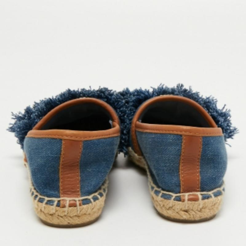 Tory Burch Espadrilles plates en denim bleu taille 36,5 en vente 2