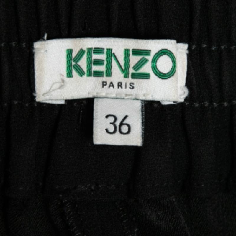 Kenzo Pantalones negros de crepé con rayas laterales S en Bueno estado para la venta en Dubai, Al Qouz 2