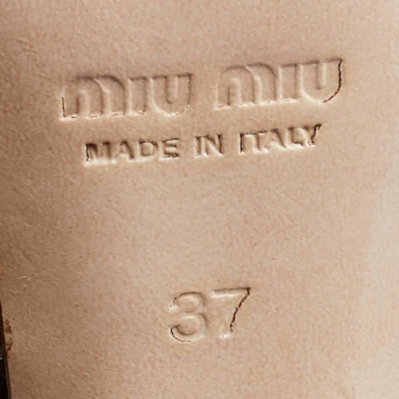 Miu Miu Brown Leder Nieten Plateau Sandalen Größe 37 im Angebot 3