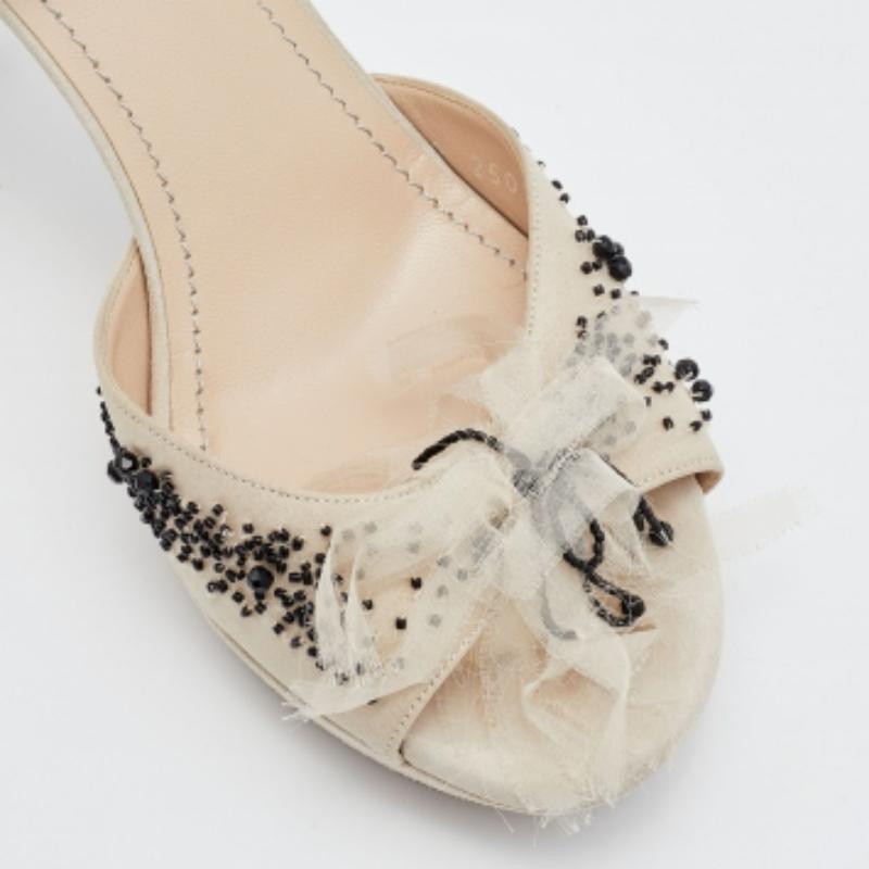 Yves Saint Laurent Off White Suede & Fabric Platform Sandals Taille 40 en vente 3