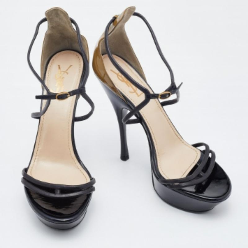 Noir Yves Saint Laurent Sandales à plateforme en cuir et vernis noir Taille 39 en vente