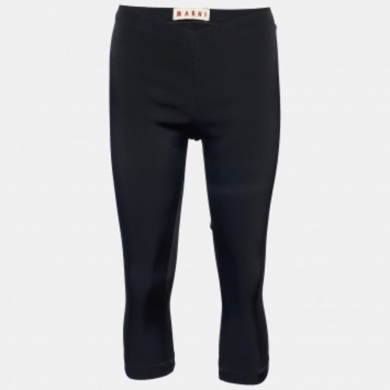Abbraccia il comfort con questo paio di leggings di Marni, realizzati con materiali di qualità e tagliati per offrire una vestibilità favolosa. La coppia è disponibile in una versatile tonalità nera.