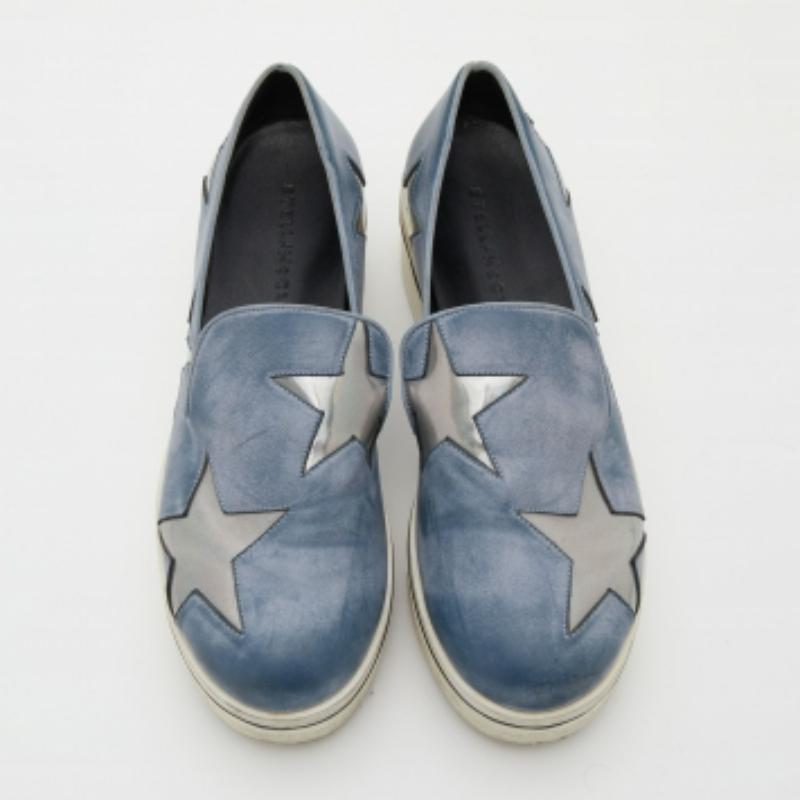 Stella McCartney - Sneakers Binx Star Slip On in finta pelle blu bicolore - misura 37 In condizioni buone in vendita a Dubai, Al Qouz 2