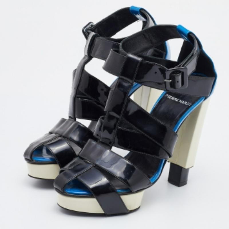 Pierre Hardy Sandalias con correa en el tobillo de charol negro/azul talla 38 en venta 3