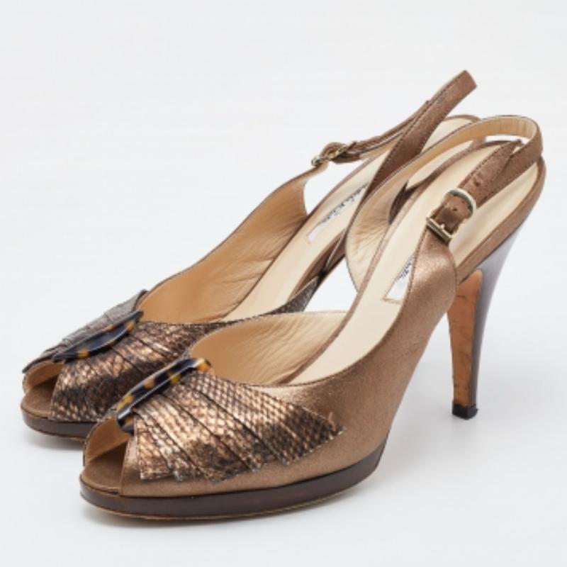 Oscar De La Renta Brown Python Embossed Leather Slingback Peep Toe Pumps Size 38 en Bueno estado para la venta en Dubai, Al Qouz 2