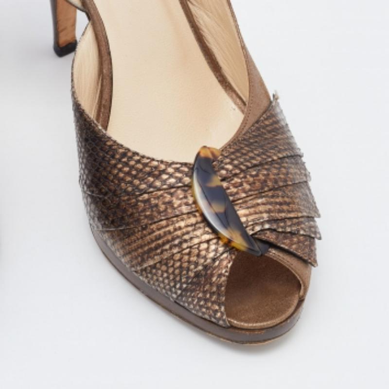 Oscar De La Renta Brown Python Embossed Leather Slingback Peep Toe Pumps Size 38 Marrón en venta
