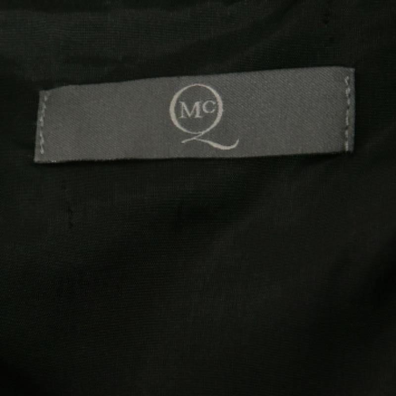 Nero McQ Alexander McQueen - Vestito midi a righe nere con dettaglio zip M. in vendita