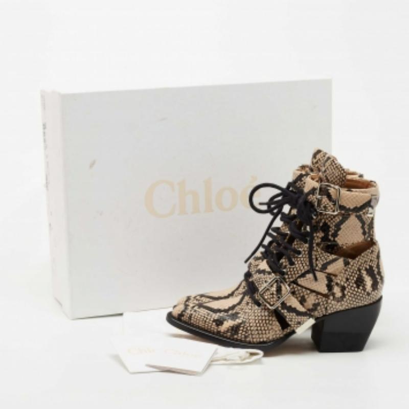 Chloe Stivaletti Rylee in pelle goffrata pitone marrone/nero misura 36 in vendita 4
