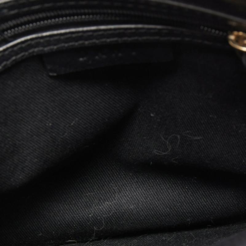 DKNY Borsa a tracolla in pelle beige In condizioni buone in vendita a Dubai, Al Qouz 2