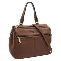 DKNY Borsa a tracolla in pelle marrone con zip