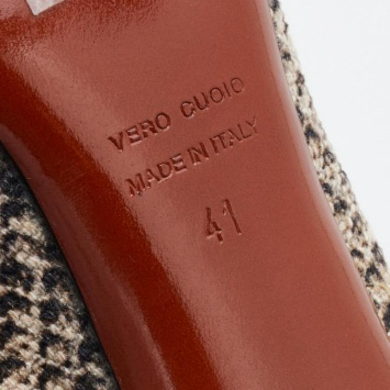 Lanvin Beige/Brown Python Print Canvas Pumps Taglia 41 in vendita 2