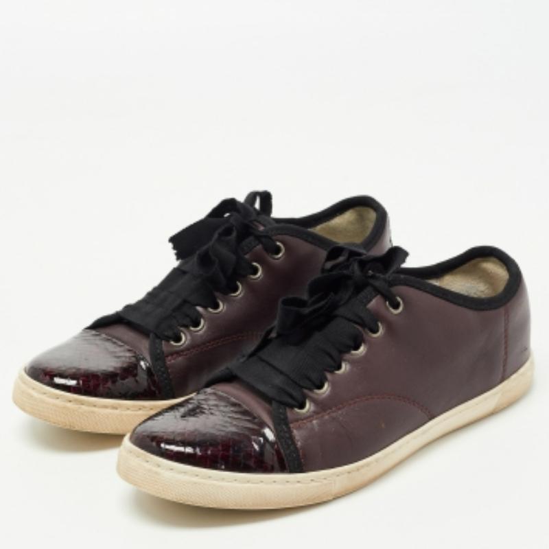 Lanvin, pelle borgogna e pitone goffrato, scarpe da ginnastica basse con punta a cappuccio, taglia 37 in vendita 2