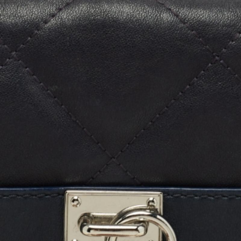 Noir Michael Kors - Sac à bandoulière Hamilton en cuir matelassé bleu marine en vente
