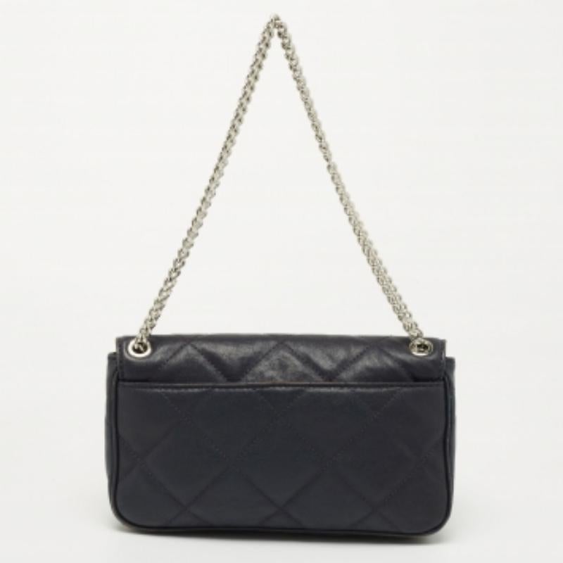 Michael Kors - Sac à bandoulière Hamilton en cuir matelassé bleu marine Pour femmes en vente