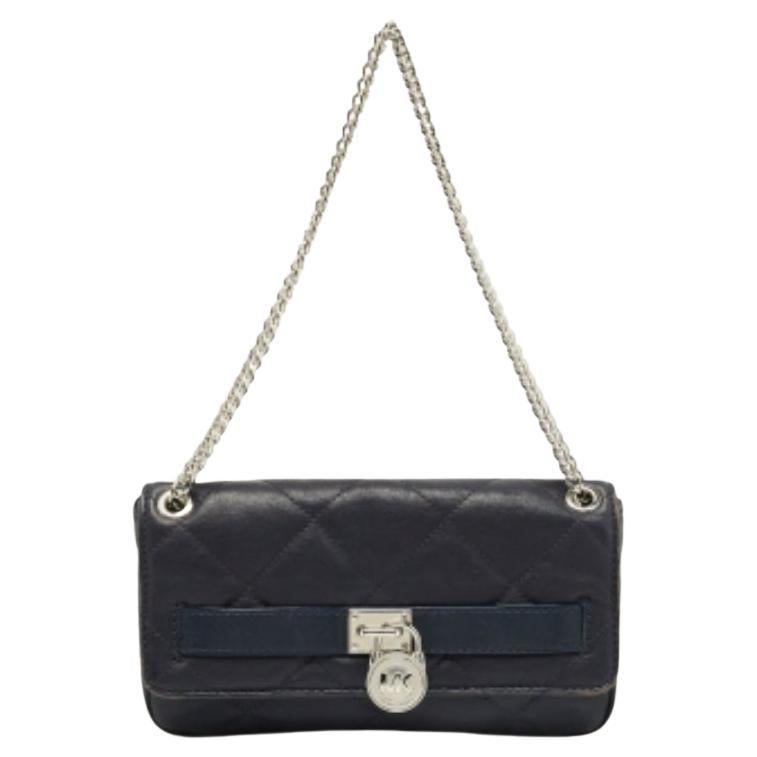 Michael Kors - Sac à bandoulière Hamilton en cuir matelassé bleu marine en vente