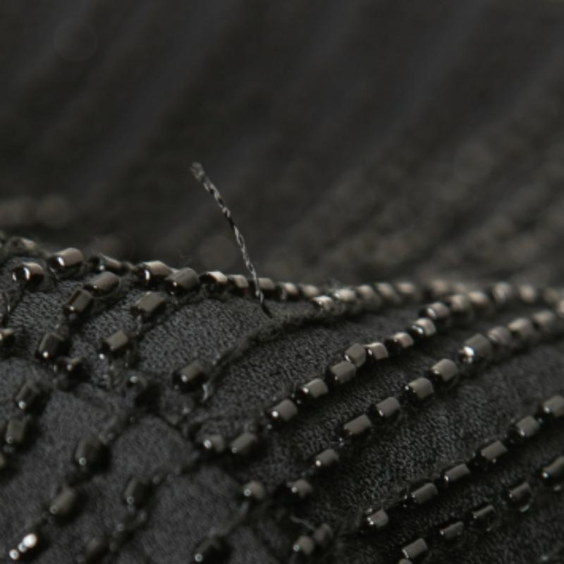 Diane von Furstenberg Noir New Sol Two Bugle Bead Embellished Mini Dress M en vente 3