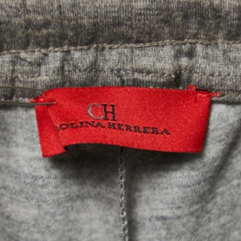 CH Carolina Herrera Pantaloni in lana grigia con vita elasticizzata L. In condizioni ottime in vendita a Dubai, Al Qouz 2