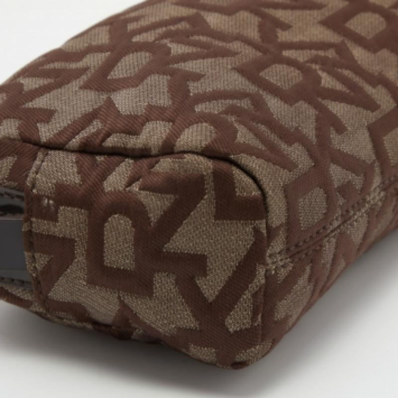 Marsupio Dkny marrone/beige firmato in tela e vernice in vendita 1