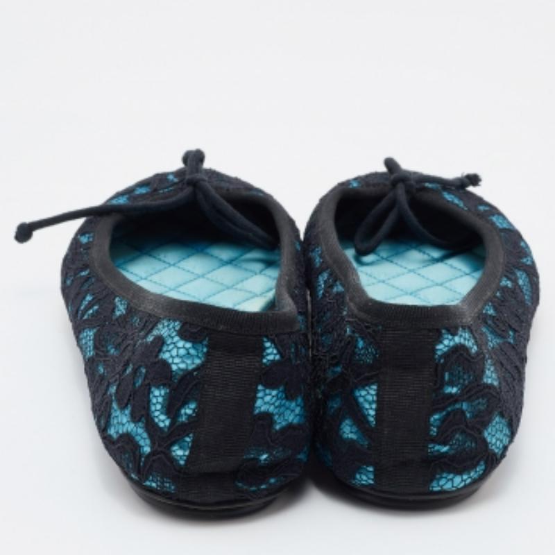 Bailarinas con lazo de raso y encaje negras/azules D&G talla 39 en venta 1